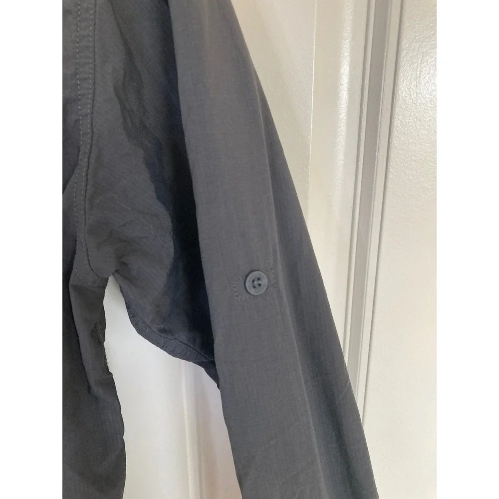 The North Face Mens Gray Nylon Hiking Shirt Long Sleeve Zip Pocket Small